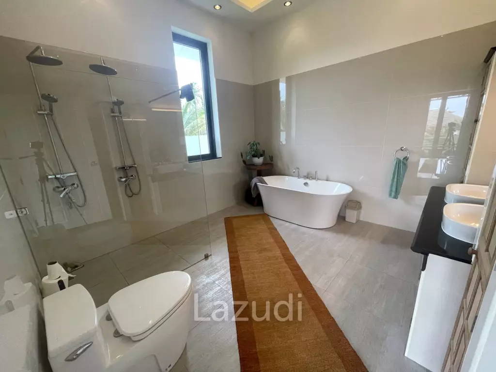 7,790 sq m plot of land / private fish pond / 420 sq m living and terrace space