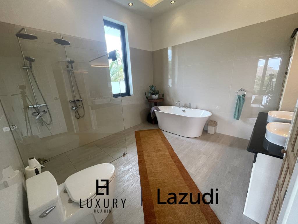 7,792 metro cuadrado 3 ` 4 Baño Villa de Venta