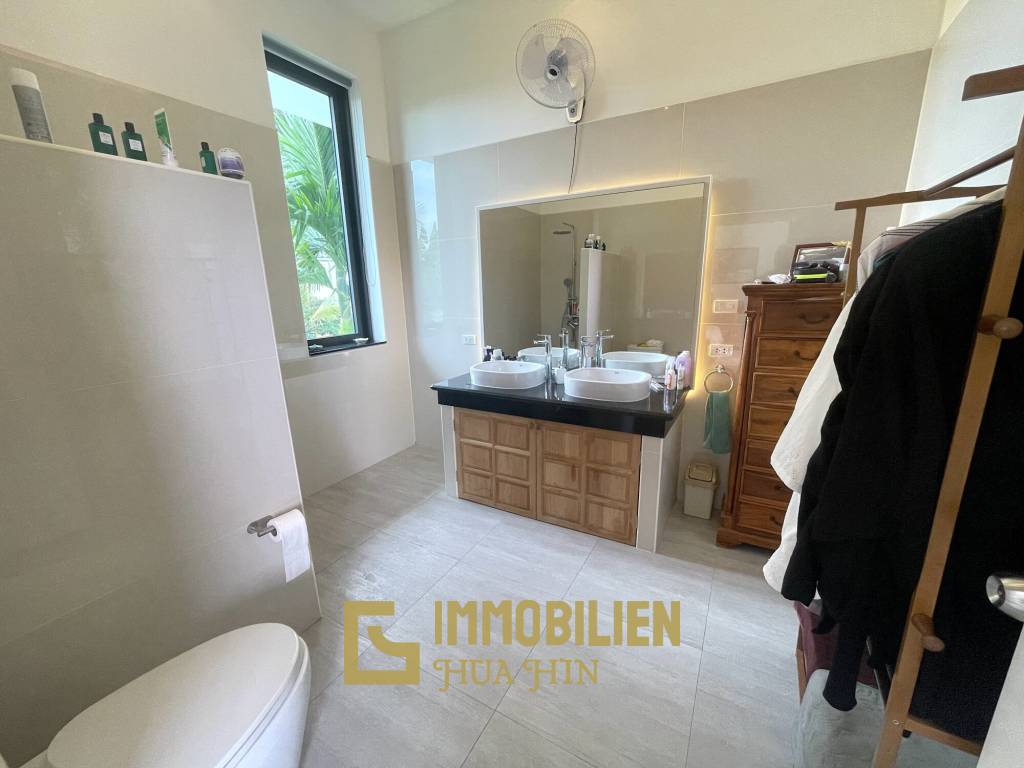 7.790 qm Grundstück / privater Fischeich / 420 qm Wohn- und Terrassenfläche