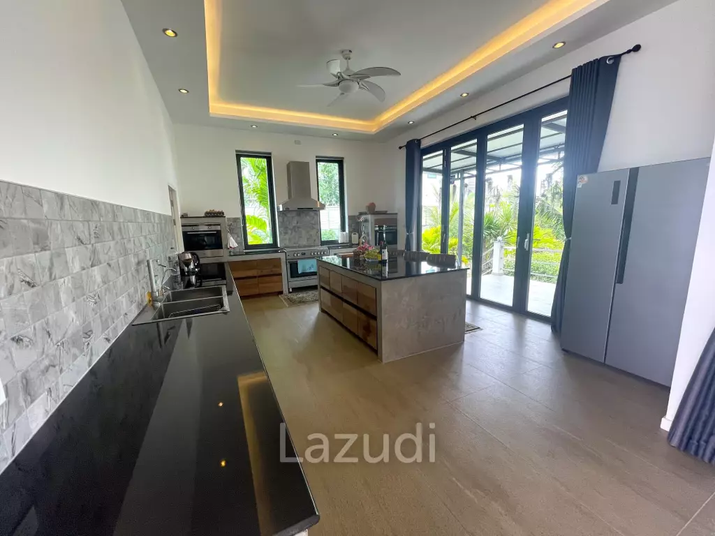 7,790 sq m plot of land / private fish pond / 420 sq m living and terrace space