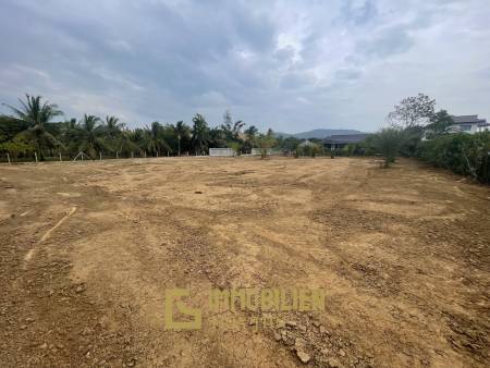 7.790 qm Grundstück / privater Fischeich / 420 qm Wohn- und Terrassenfläche