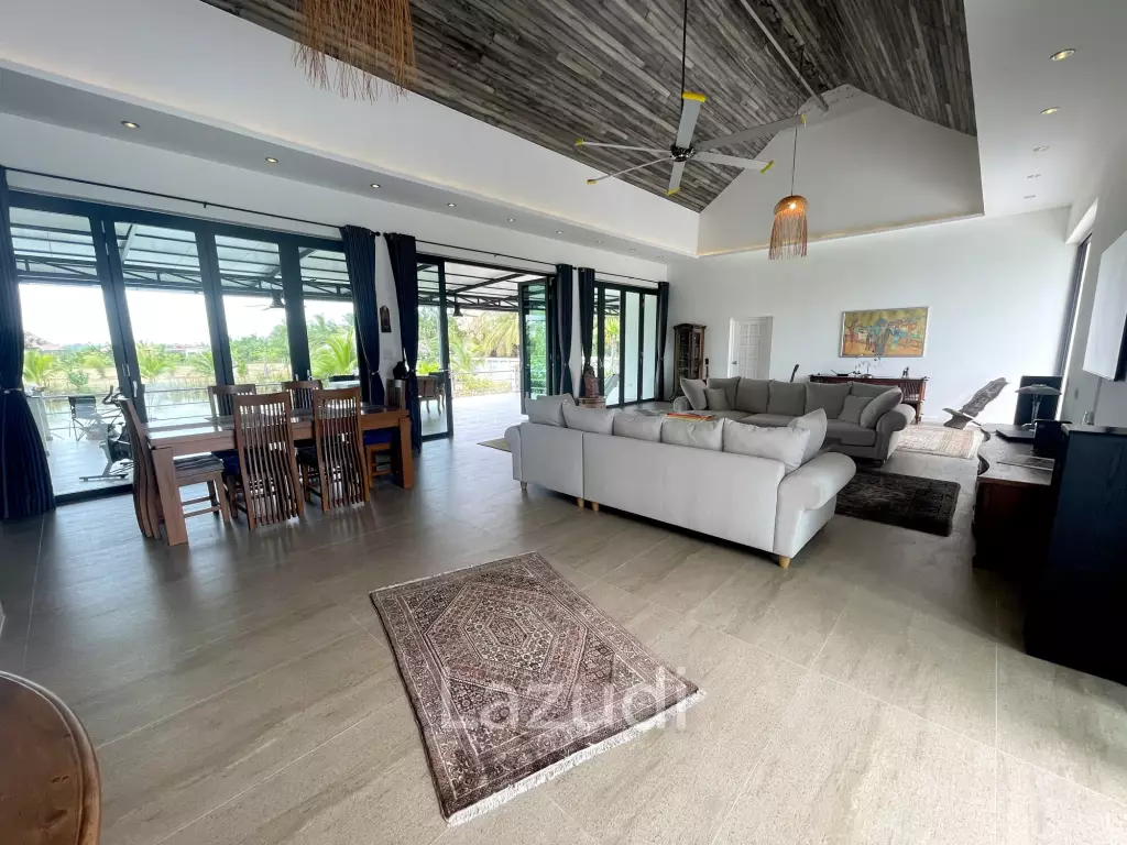 7,790 sq m plot of land / private fish pond / 420 sq m living and terrace space