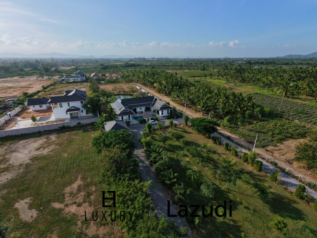 7,792 metro cuadrado 3 ` 4 Baño Villa de Venta