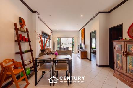 2 bed townhouse minutes from downtown