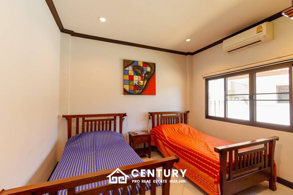 2 bed townhouse minutes from downtown