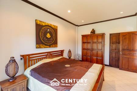 2 bed townhouse minutes from downtown