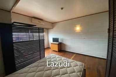 662 sqm 10 Bed Condo on 5th Floor at Baan Onnut Condominium Bang Chak