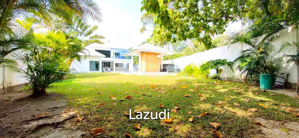 3 Bedroom 4 Bathroom 350 SQ.M. Riverside