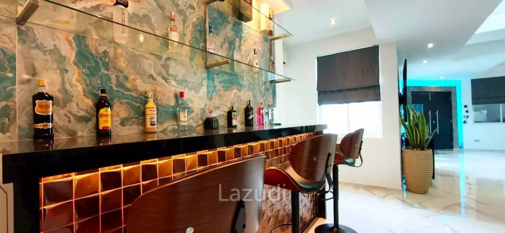 3 Bedroom 4 Bathroom 350 SQ.M. Riverside