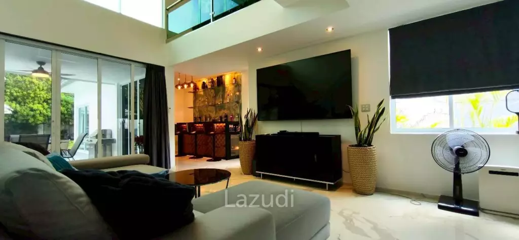 3 Bedroom 4 Bathroom 350 SQ.M. Riverside