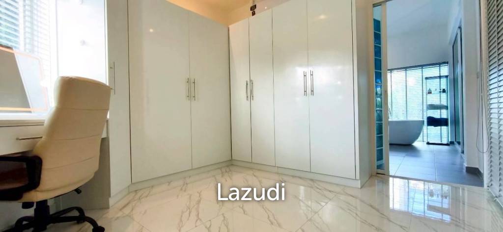 3 Bedroom 4 Bathroom 350 SQ.M. Riverside