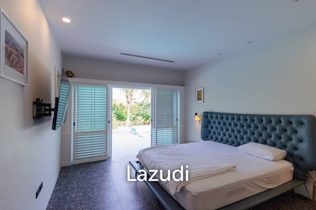 LUXURY MODERN POOL VILLA AT BLACK MOUNTAIN GOLF COURSE