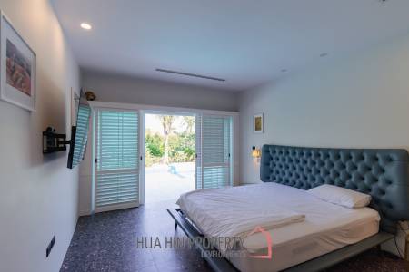 LUXURY MODERN POOL VILLA AT BLACK MOUNTAIN GOLF COURSE