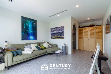 LUXURY MODERN POOL VILLA AT BLACK MOUNTAIN GOLF COURSE