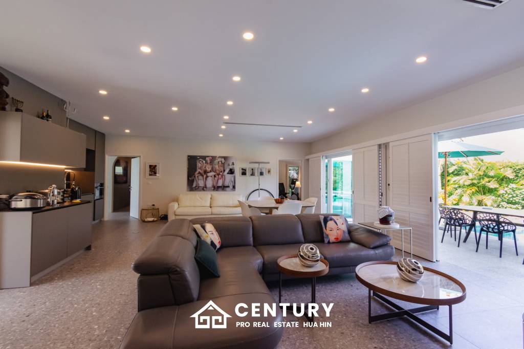 LUXURY MODERN POOL VILLA AT BLACK MOUNTAIN GOLF COURSE