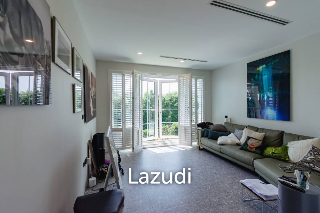 LUXURY MODERN POOL VILLA AT BLACK MOUNTAIN GOLF COURSE