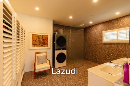 LUXURY MODERN POOL VILLA AT BLACK MOUNTAIN GOLF COURSE