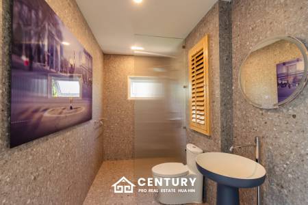 LUXURY MODERN POOL VILLA AT BLACK MOUNTAIN GOLF COURSE