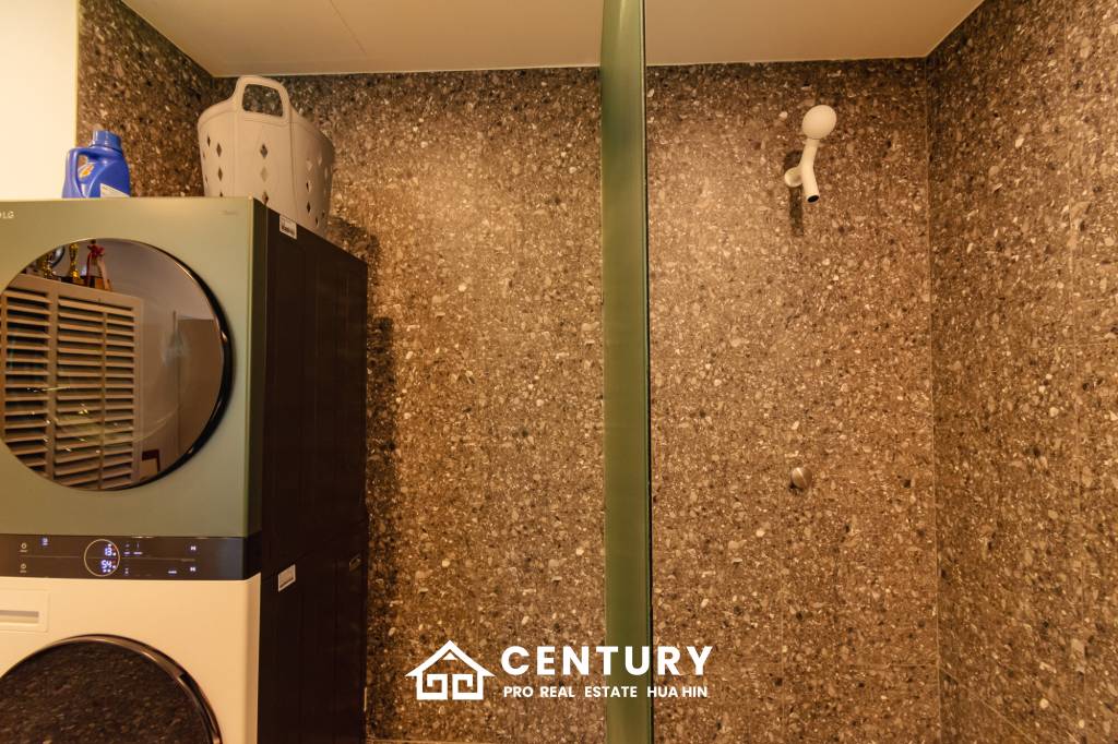 LUXURY MODERN POOL VILLA AT BLACK MOUNTAIN GOLF COURSE