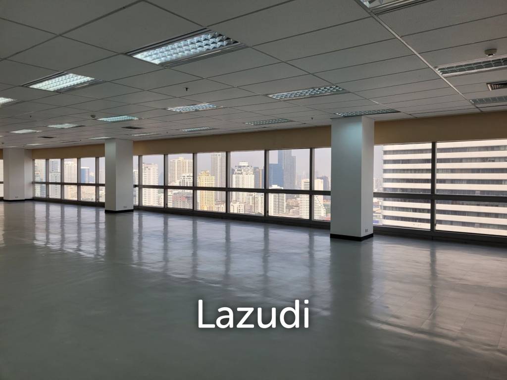 183 sqm Office for Rent at Sermmit Tower Sukhumvit Asoke Bangkok