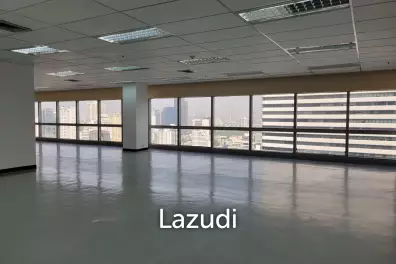 183 sqm Office for Rent at Sermmit Tower Sukhumvit Asoke Bangkok