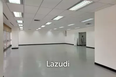 183 sqm Office for Rent at Sermmit Tower Sukhumvit Asoke Bangkok