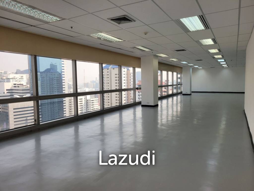 183 sqm Office for Rent at Sermmit Tower Sukhumvit Asoke Bangkok