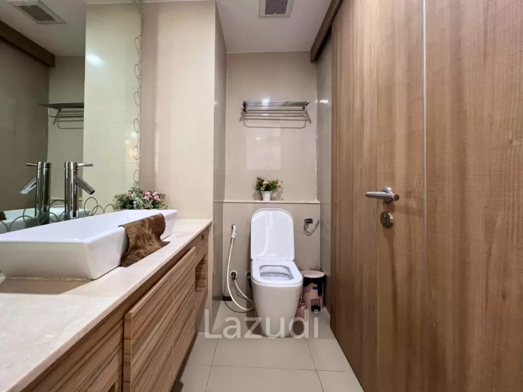 1 Bedroom 1 Bathroom 35 SQ.M. The Riviera Wongamat