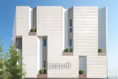 4 Bed 5 Bath Townhouse For Sale in Providence Lane Lasalle
