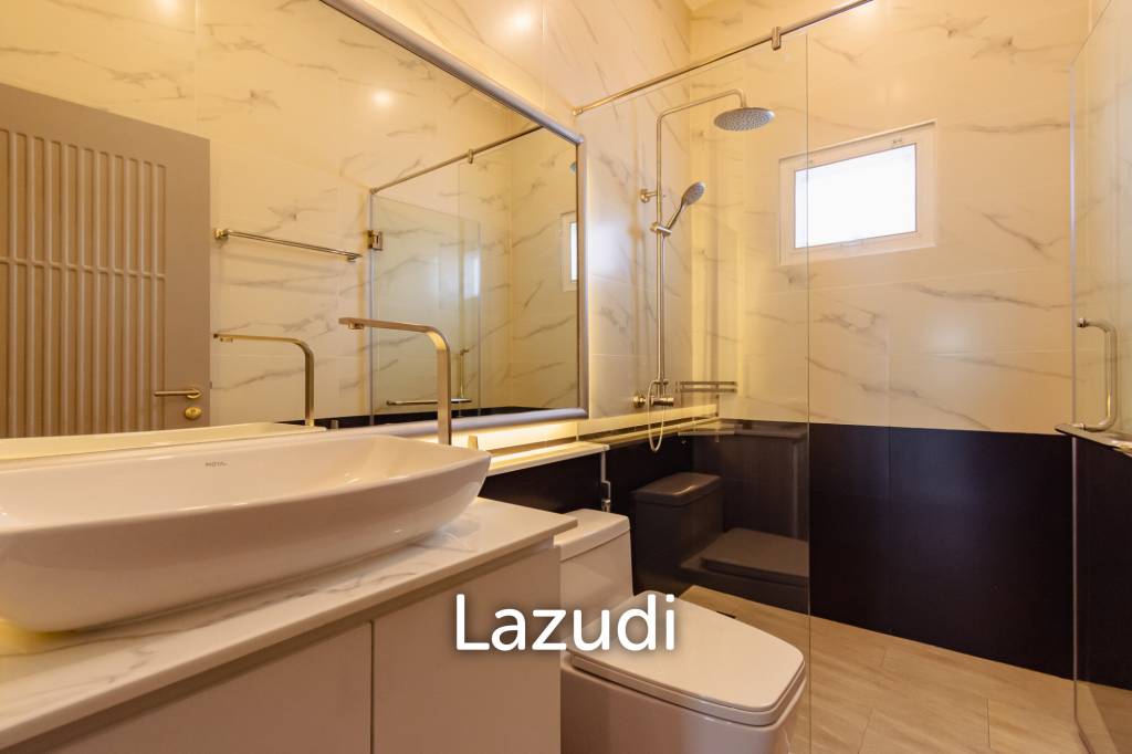 195 sqm pool villa in Thap Tai Hua Hin MeeDee Homes