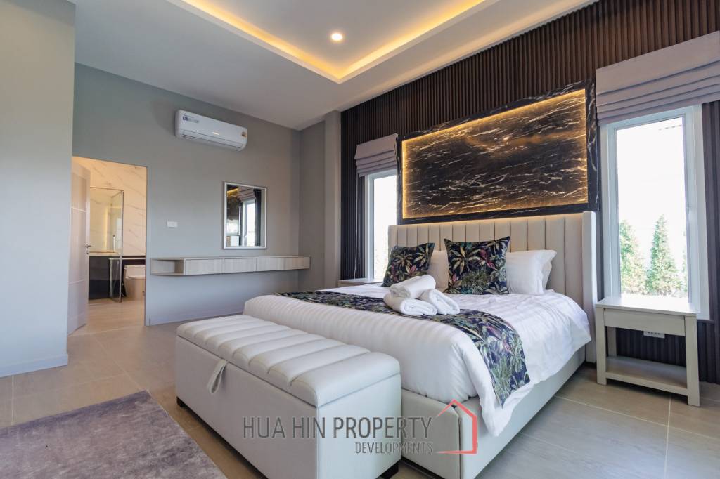 195 sqm pool villa in Thap Tai Hua Hin MeeDee Homes