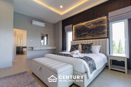 195 sqm pool villa in Thap Tai Hua Hin MeeDee Homes