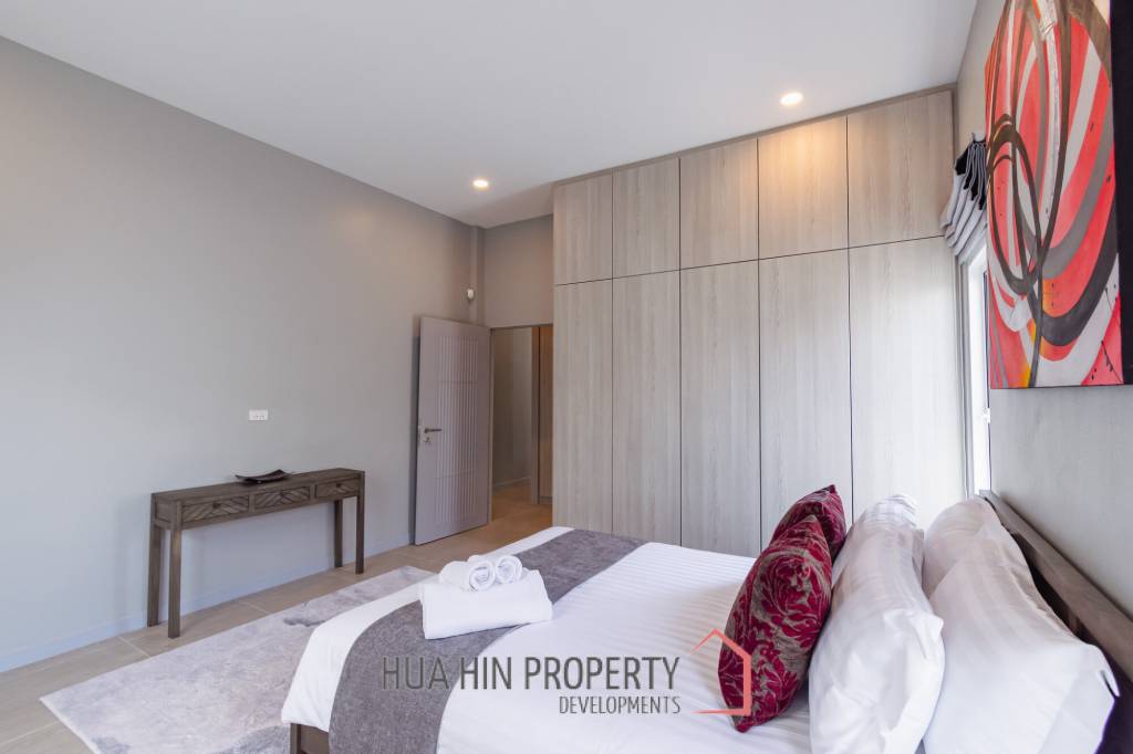 195 sqm pool villa in Thap Tai Hua Hin MeeDee Homes