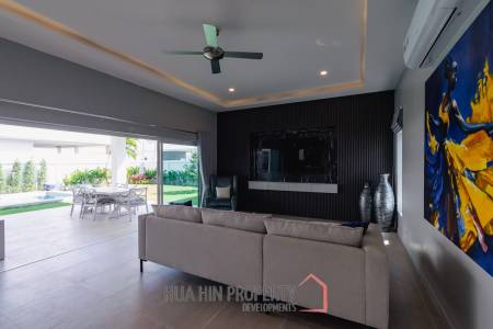 195 sqm pool villa in Thap Tai Hua Hin MeeDee Homes