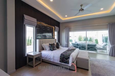 195 sqm pool villa in Thap Tai Hua Hin MeeDee Homes