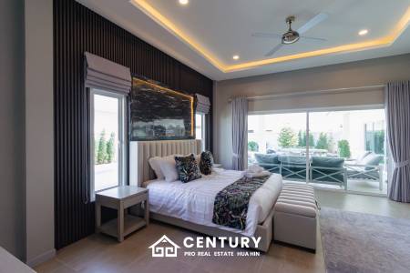 195 sqm pool villa in Thap Tai Hua Hin MeeDee Homes