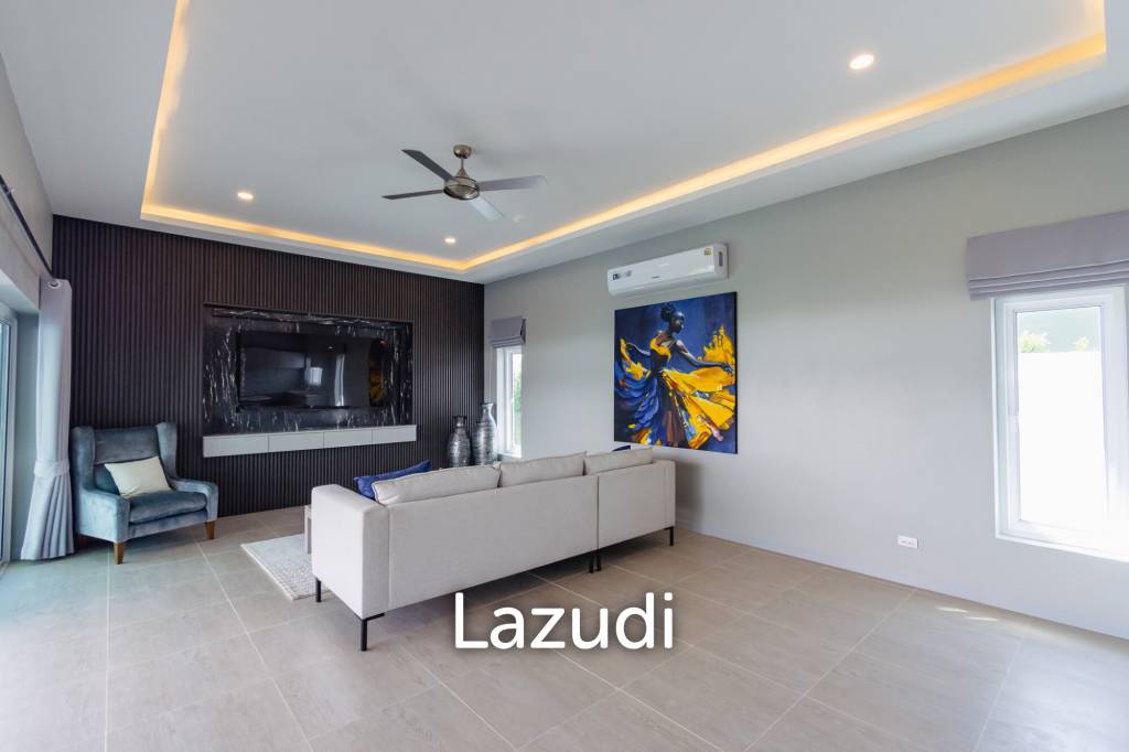 195 sqm pool villa in Thap Tai Hua Hin MeeDee Homes