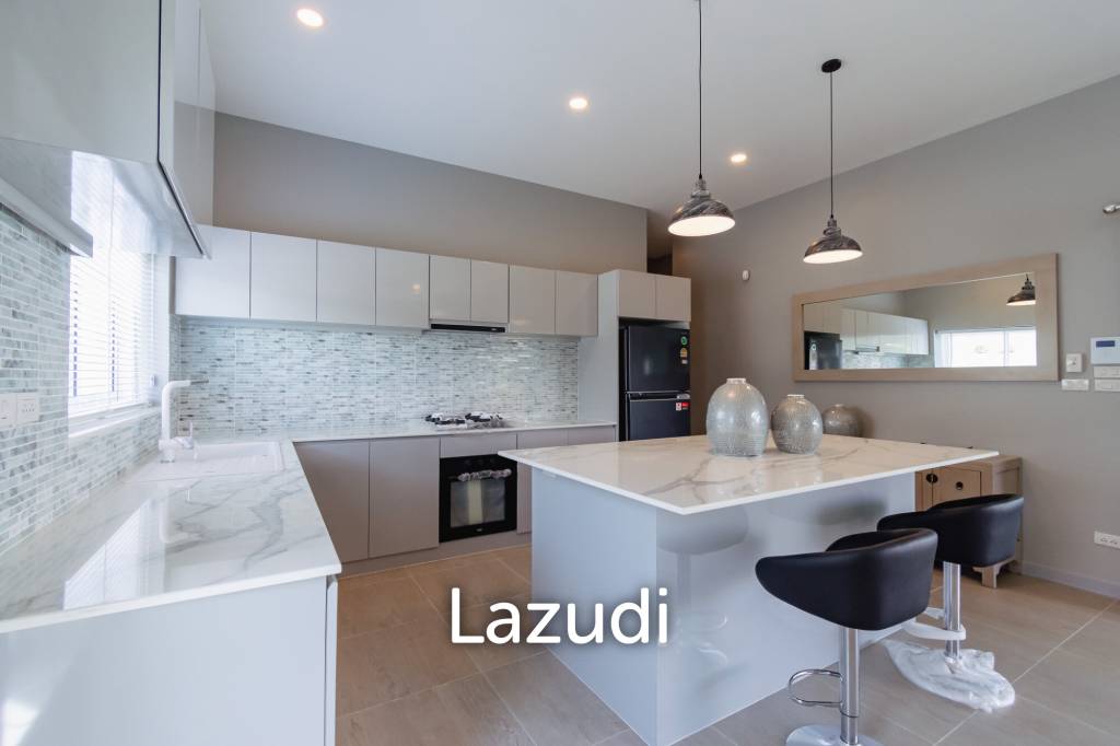 195 sqm pool villa in Thap Tai Hua Hin MeeDee Homes