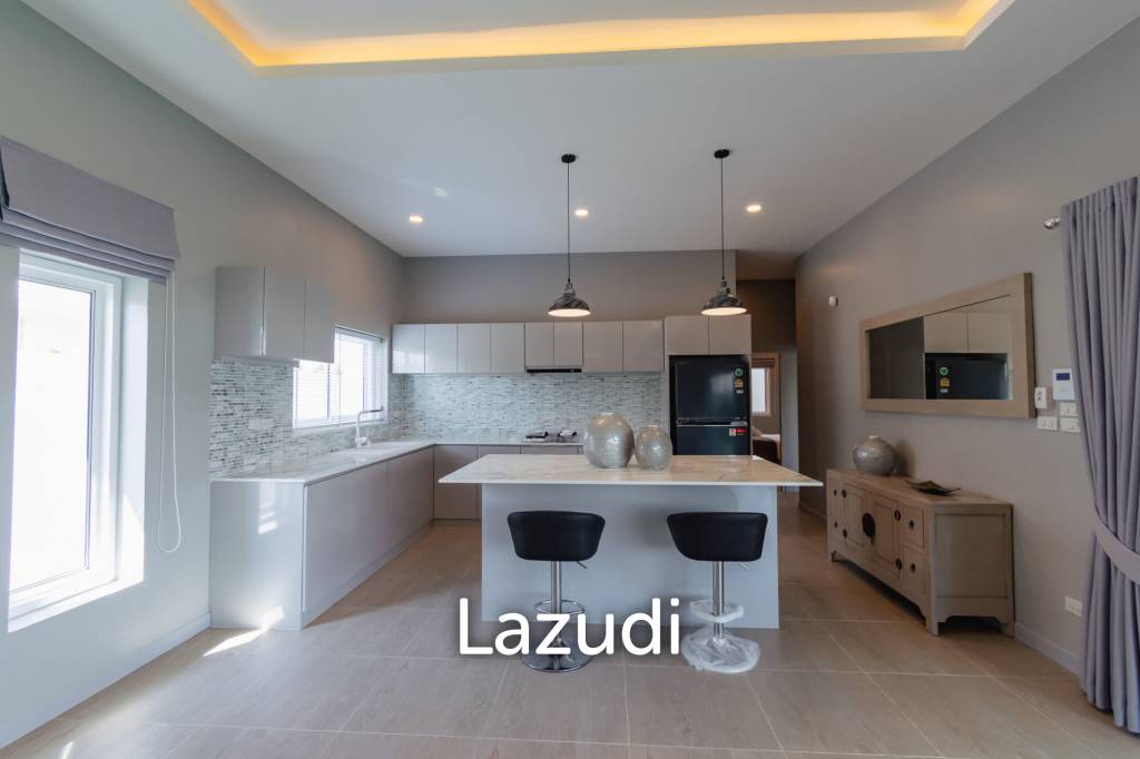 195 sqm pool villa in Thap Tai Hua Hin MeeDee Homes