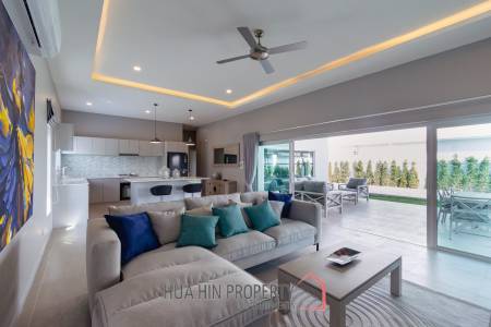 195 sqm pool villa in Thap Tai Hua Hin MeeDee Homes