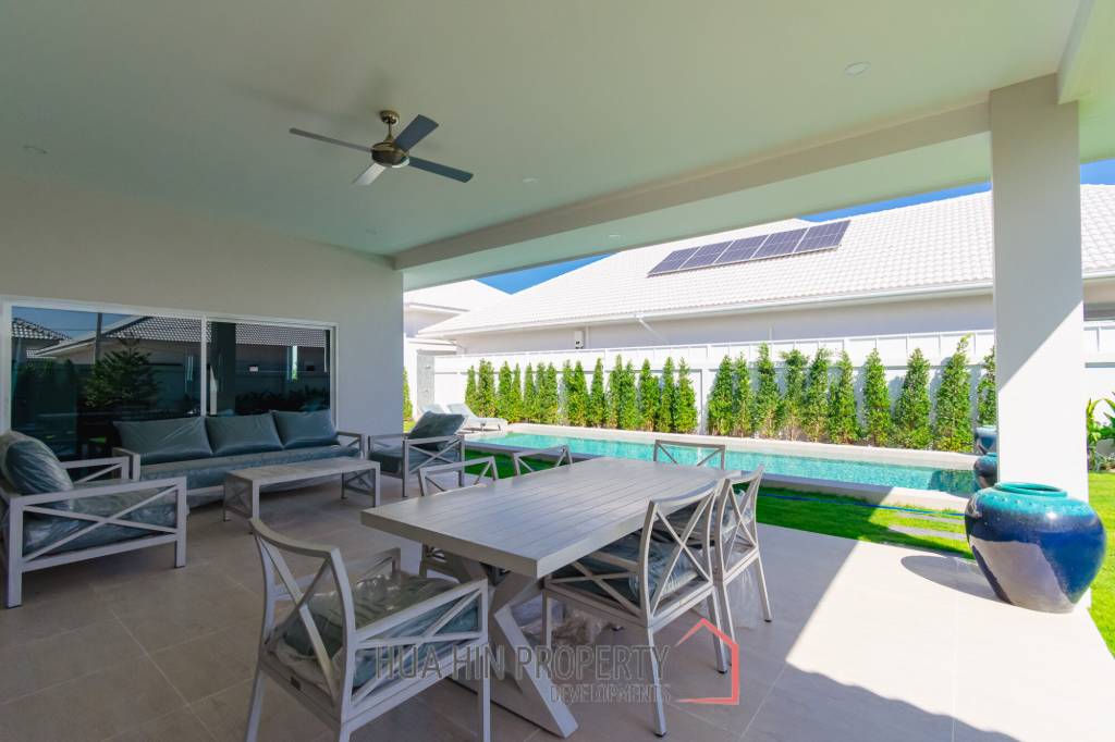 195 sqm pool villa in Thap Tai Hua Hin MeeDee Homes