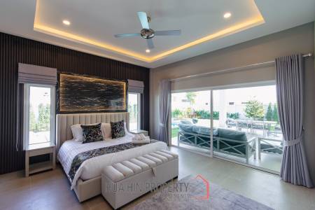 195 sqm pool villa in Thap Tai Hua Hin MeeDee Homes