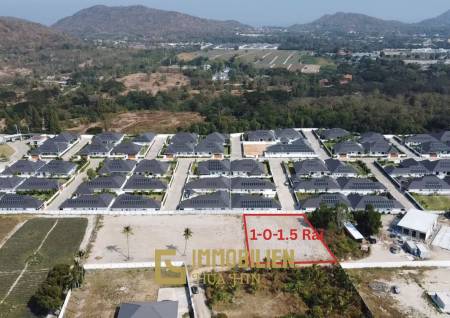 1 Rai Grundstück / Black Mountain Bezirk / Bergblick