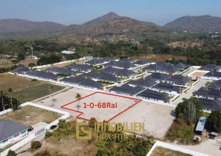 1,068 Rai Grundstück / Black Mountain Bezirk / Bergblick