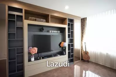 Modern 100 sqm Condo at Chamchuri Square Residence Pathum Wan