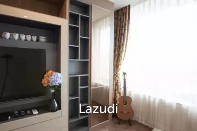 Modern 100 sqm Condo at Chamchuri Square Residence Pathum Wan