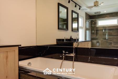 MALI LOTUS VILLAS : 3 bed luxury pool villa