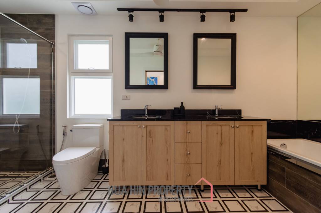 MALI LOTUS VILLAS : 3 bed luxury pool villa