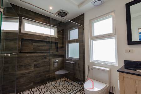 MALI LOTUS VILLAS : 3 bed luxury pool villa