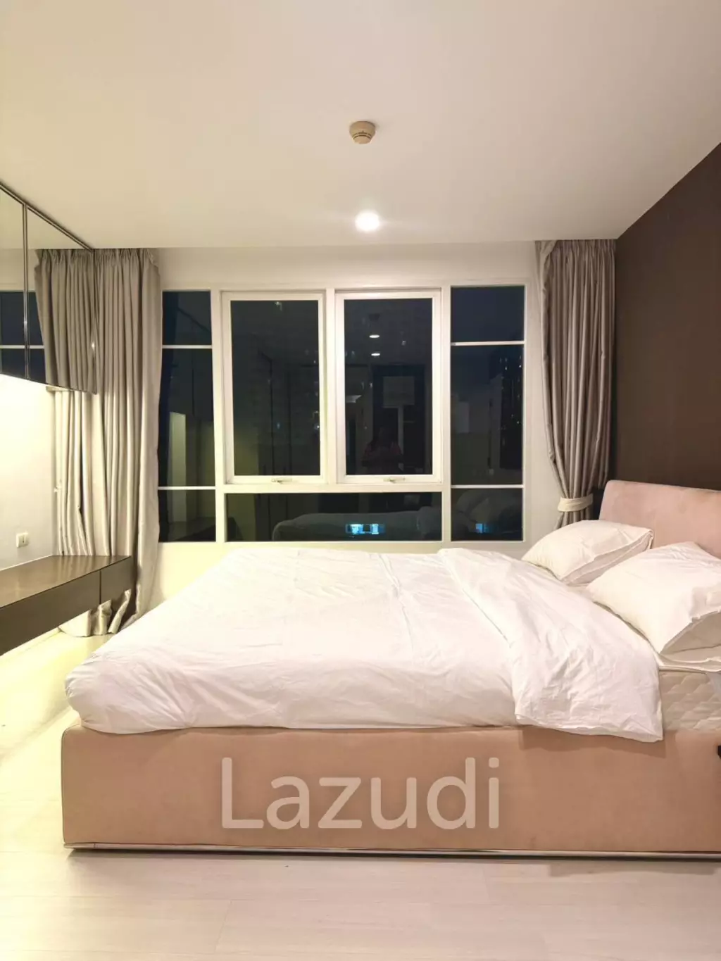 70.8 sqm 2 Bedroom Condo on 8th Floor at The Bangkok Sathorn-Taksin, Khlong San